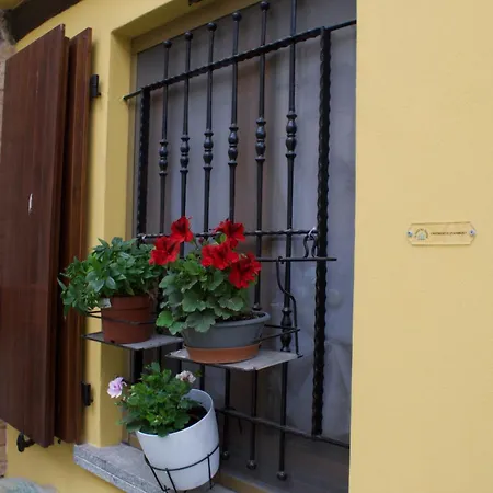 La Casa Del Barba דירה Monguzzo